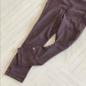 GREAT Condition Lulu Capris!